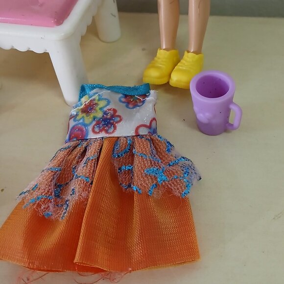 Barbie's sister Chelsea doll with accessories - Picture 2 of 6